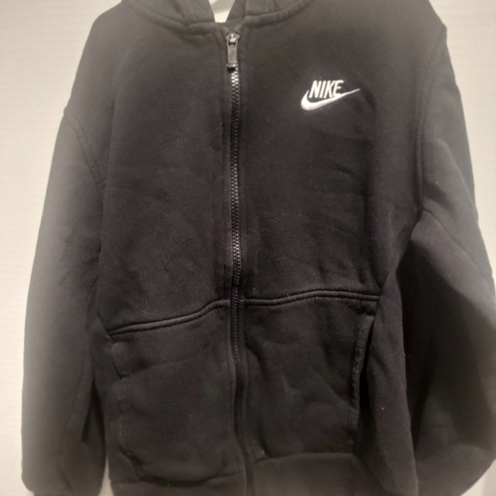 Nike Boys Full Zip Sweatshirt- size Medium